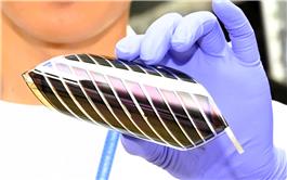 Pin mặt trời perovskite-silicon dẻo đạt kỷ lục thế giới với hiệu suất 33,35%